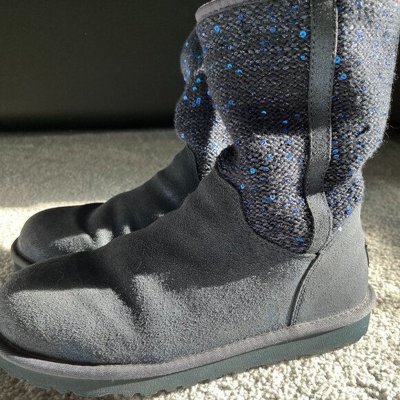 Ugg Australia Women's Classic Short Boots Blue Size 7 EUC Barely worn like NEW - Picture 1 of 6